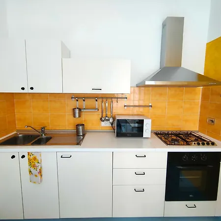 Апартаменты Sunflower Триест